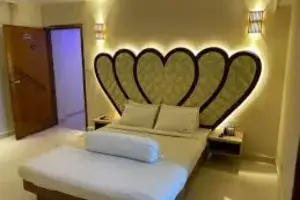 Hotel-Beach-Way-Coxs-Bazar-Cox-Bazar-Hotel-Honeymoon-Room