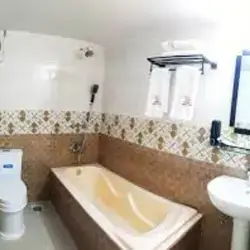 Hotel-Khan-Palace-Kuakata-washroom